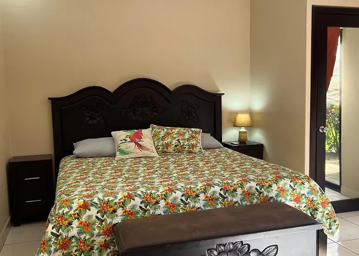 Hidden Paradise Tennis And Pickleball Getaway *
